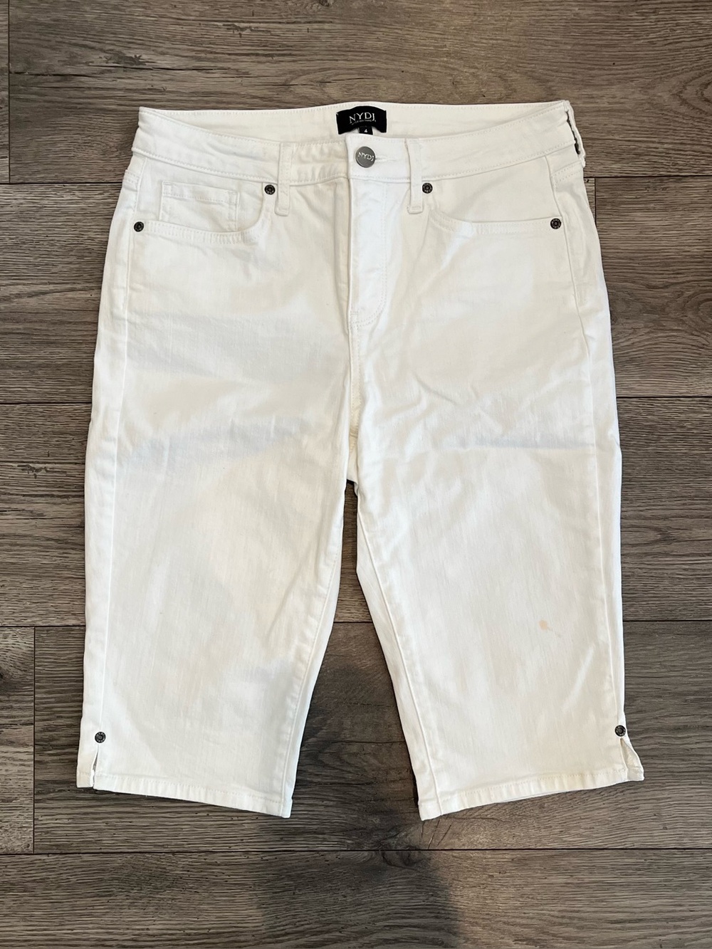 NYDJ Knee-Length Denim Bermuda Shorts Optic White Size 4 Slimming Stretch Casual